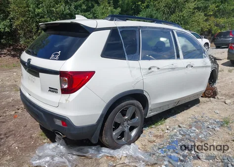 2019 Honda Passport Touring z USA, uszkodzony, nr VIN 5FNYF8H97KB004537